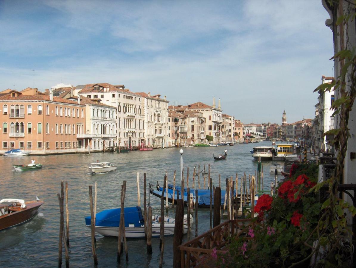 Honeymoon Suite On Grand Canal Венеція Екстер'єр фото